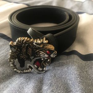 Gucci tiger head belt
